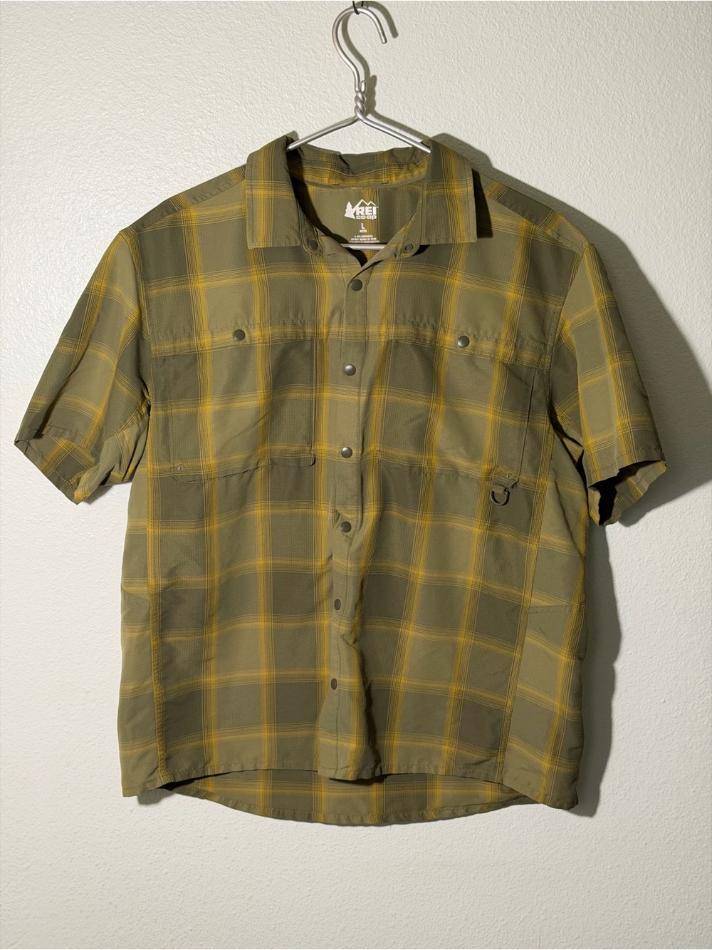 REI Co-op Vented Plaid Short Sleeve Button-Up Shirt Men's Size L Olive Snap